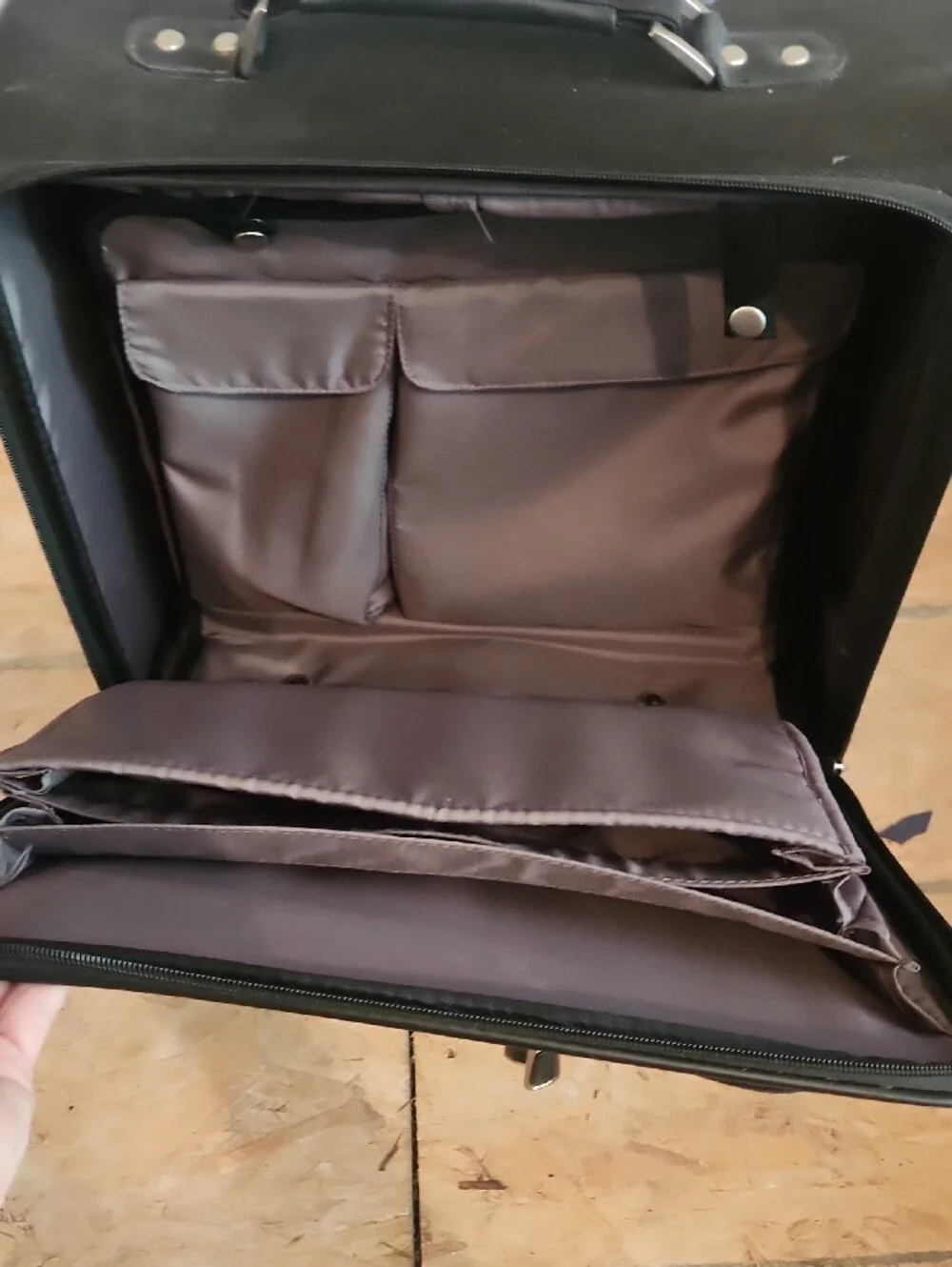 Samsonite Black Laptop Briefcase with Front Pocket And Side Laptop Access